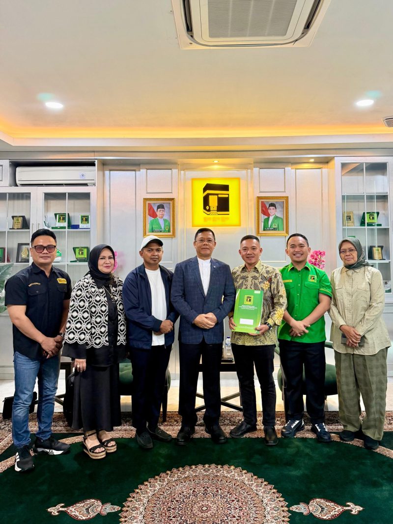 Caption: Kepengurusan PPP Bangka Belitung Periode 2026-2031 saat menerima SK dari Ketua Umum PPP di jakarta, Foto: Renaldi