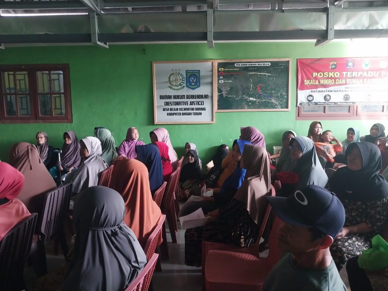 Caption: Masyarakat penerima manfaat bantuan Pemerintah oleh Pemerintah pusat melalui Pemerintah desa Belilik kecamatan Namang Bangka Tengah, Foto: Renaldi